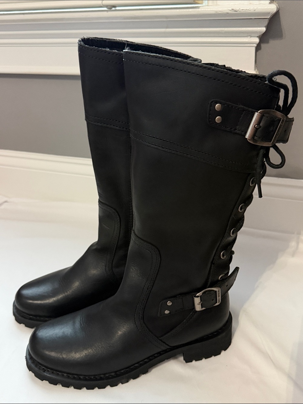 HARLEY-DAVIDSON Black Lace-Up Buckle Knee-High Boots.